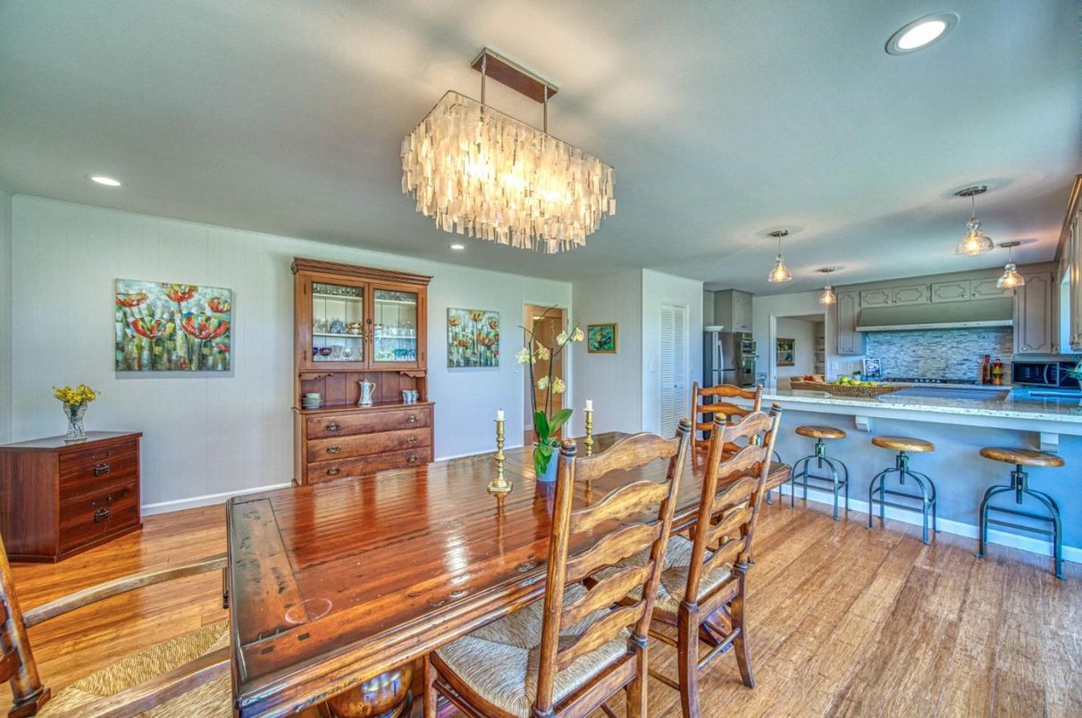 Chandelier, Dining room, Interior, Kitchen, Recessed Lighting, Wood Texture Flooring