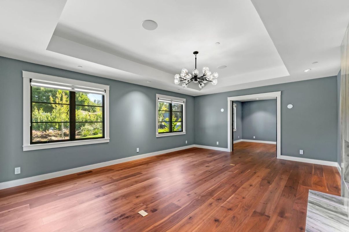 Chandelier, Empty room, Interior, Recessed Lighting, Wood Texture Flooring