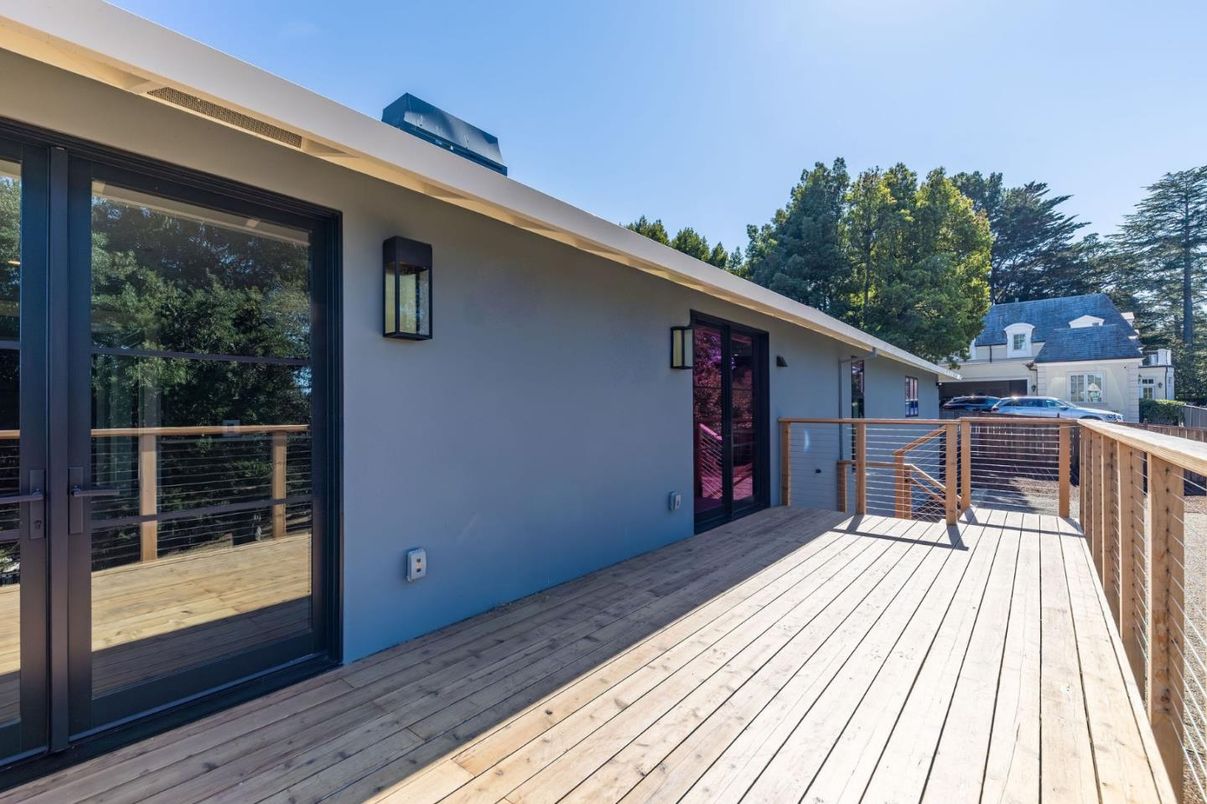 Exterior, Wood Texture Flooring