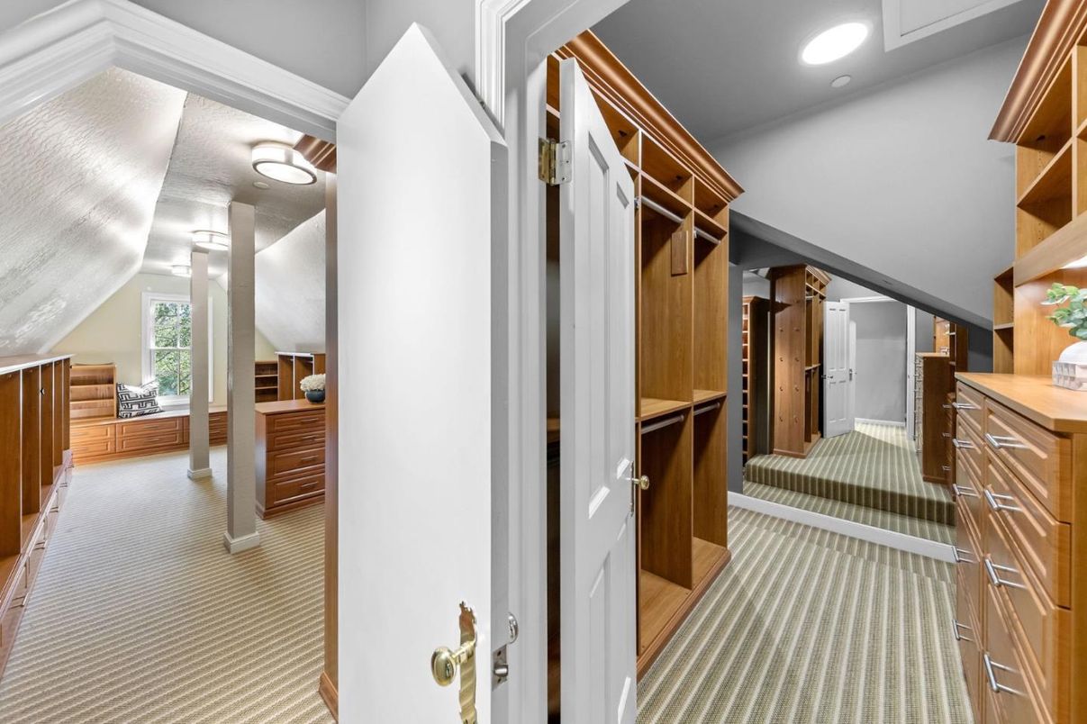 Interior, Recessed Lighting, Walk-in Closets