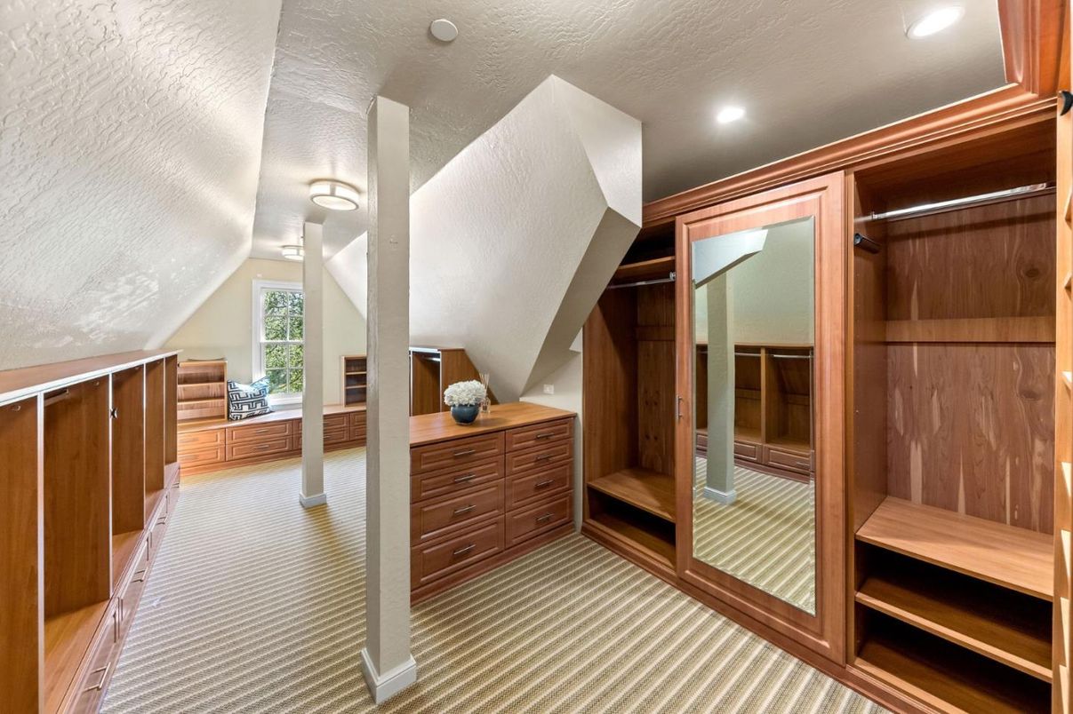 Interior, Recessed Lighting, Walk-in Closets