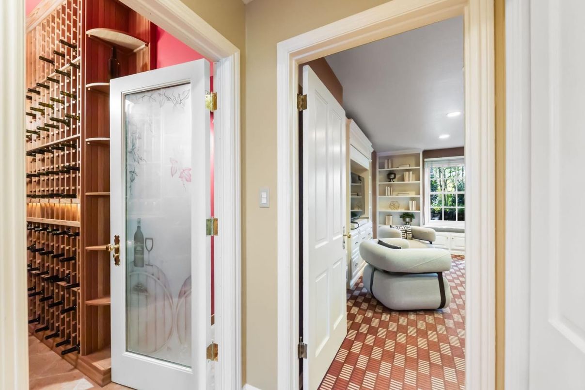 Interior, Recessed Lighting, Wine Storage
