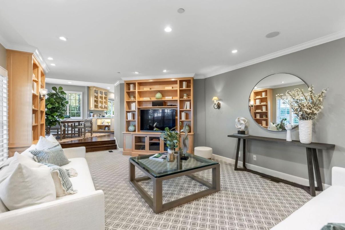 Dining room, Interior, Living room, Recessed Lighting