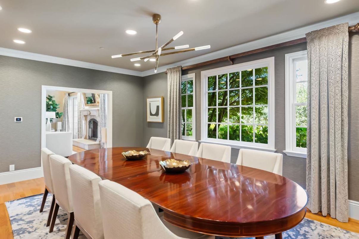 Dining room, Fireplace, Interior, Pendant Lights, Recessed Lighting, Wood Texture Flooring