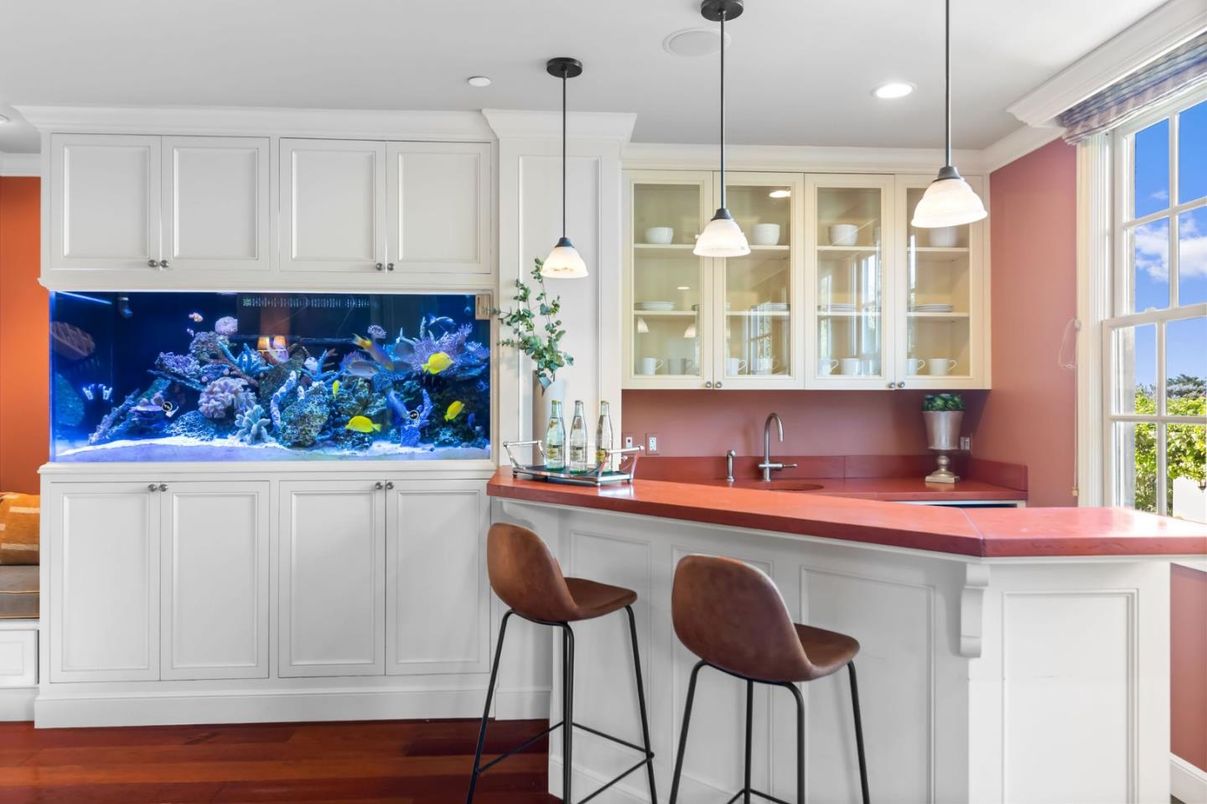 Interior, Pendant Lights, Recessed Lighting, Wood Texture Flooring