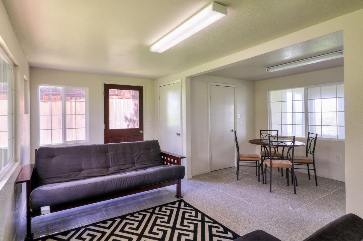 Dining room, Interior