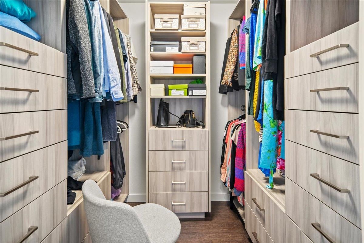 Interior, Walk-in Closets, Wood Texture Flooring
