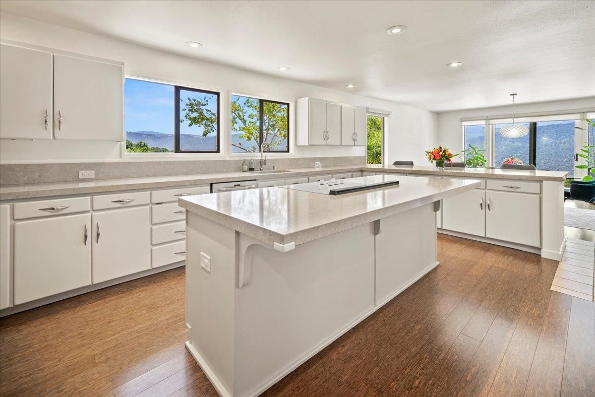 Interior, Kitchen, Pendant Lights, Recessed Lighting, Wood Texture Flooring