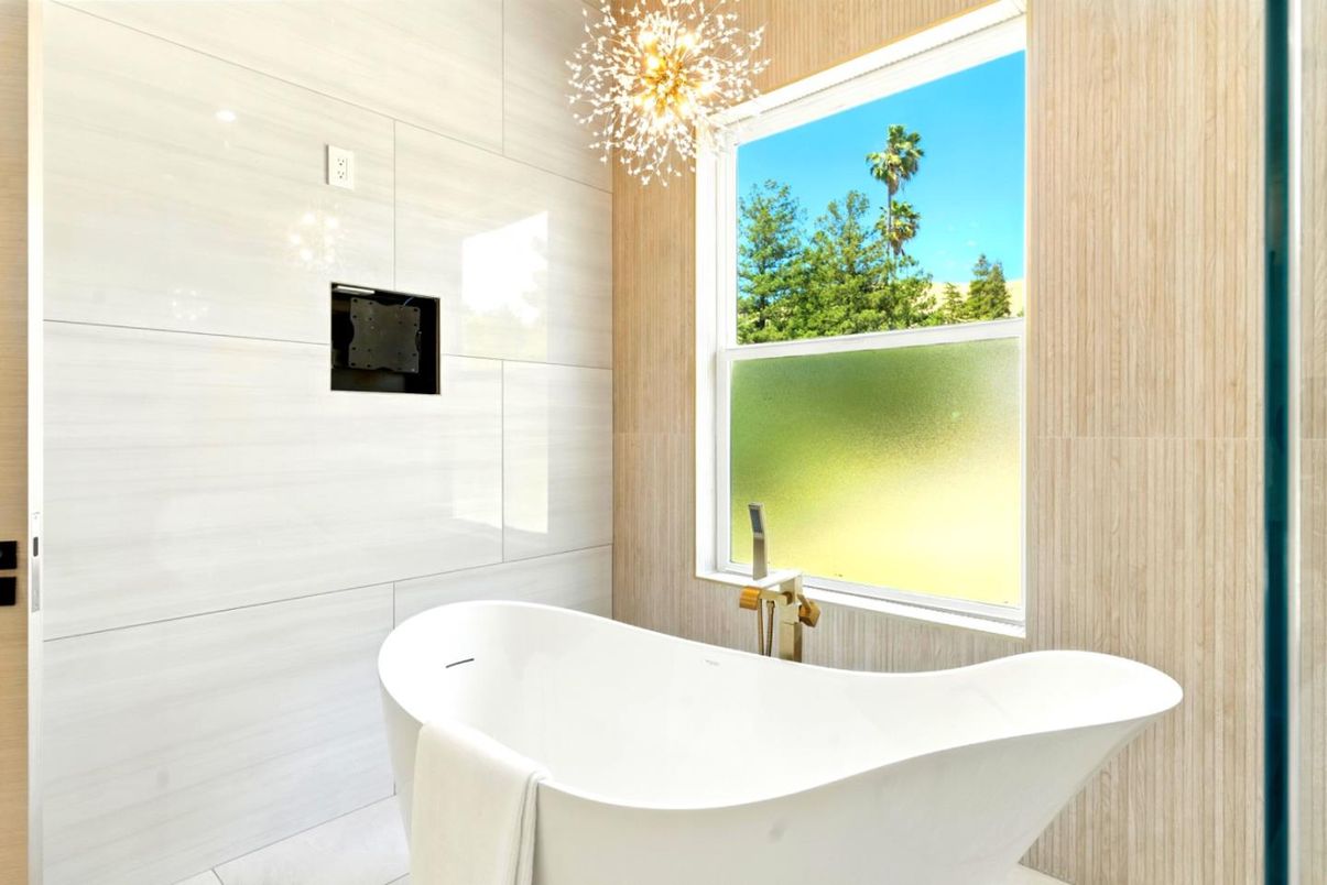 Bathroom, Free Standing Baths, Interior, Pendant Lights, Wooden Walls