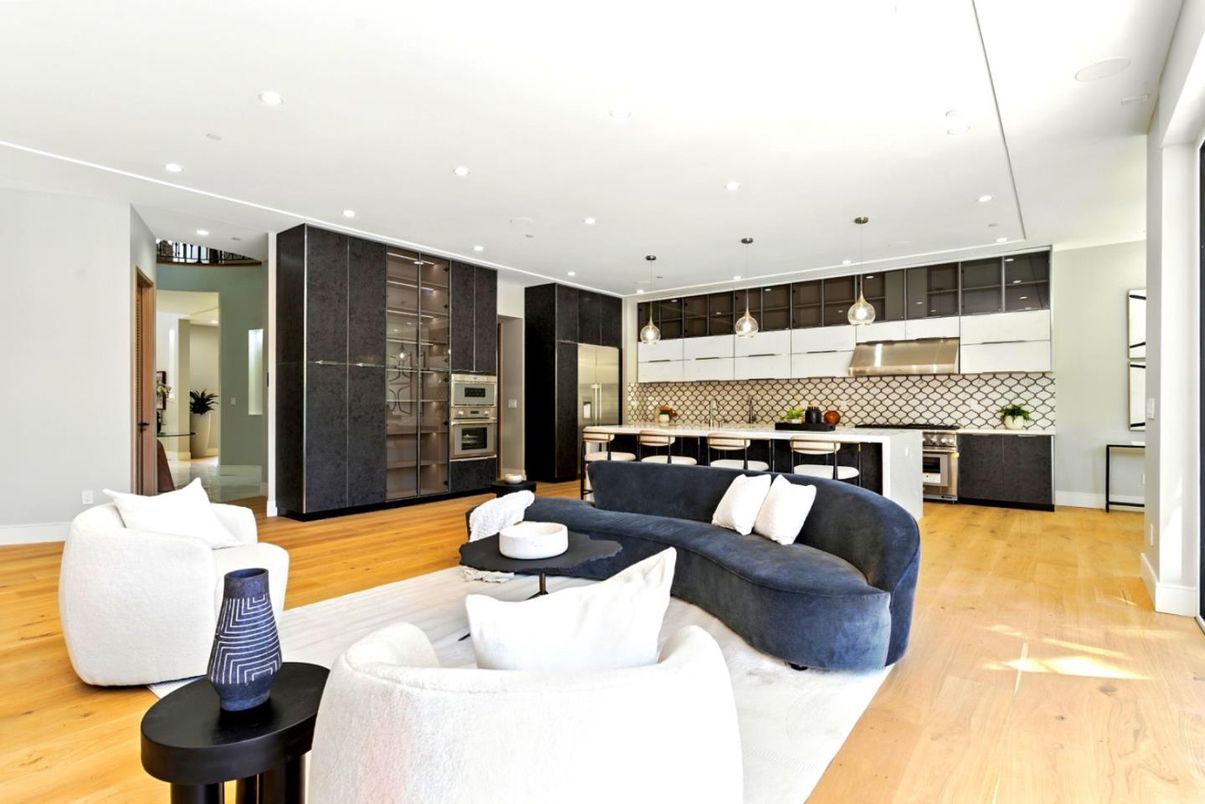 Interior, Kitchen, Living room, Pendant Lights, Recessed Lighting, Stainless Steel Appliances, Wood Texture Flooring