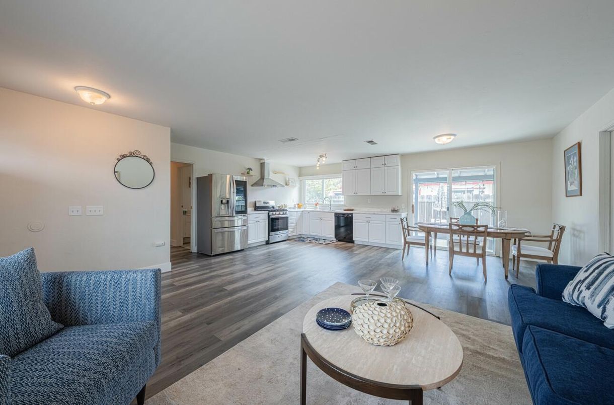Dining room, Interior, Kitchen, Living room, Stainless Steel Appliances, Wood Texture Flooring