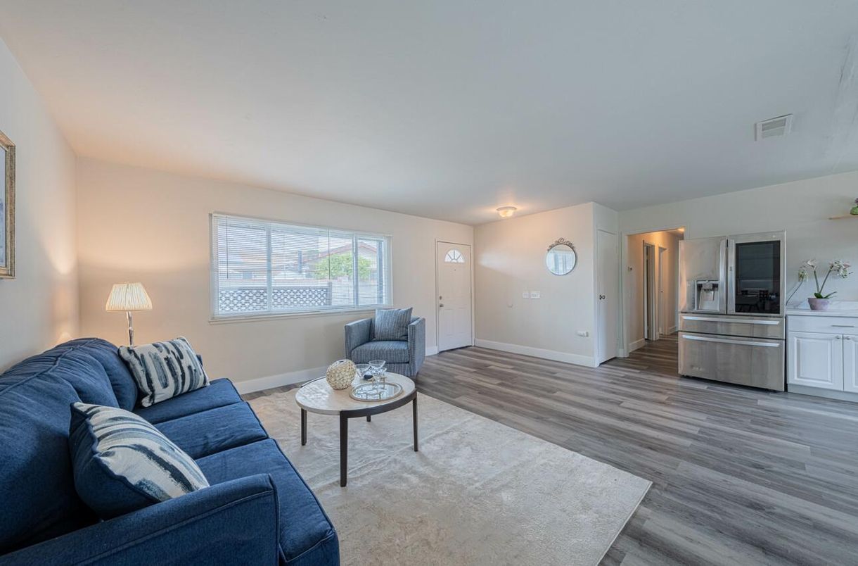 Interior, Kitchen, Living room, Stainless Steel Appliances, Wood Texture Flooring