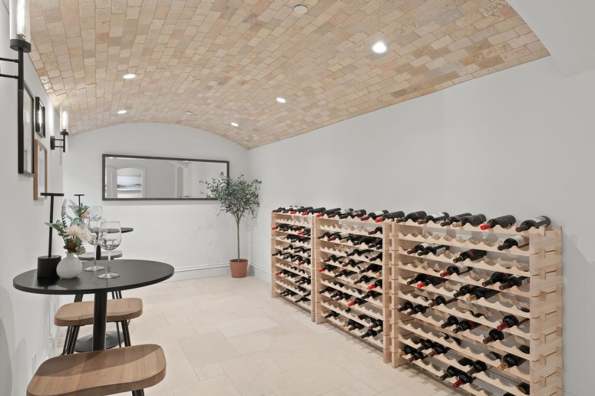 Interior, Recessed Lighting, Wine Storage
