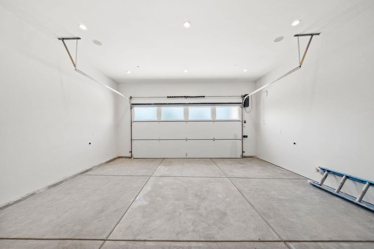 Garage, Interior, Recessed Lighting