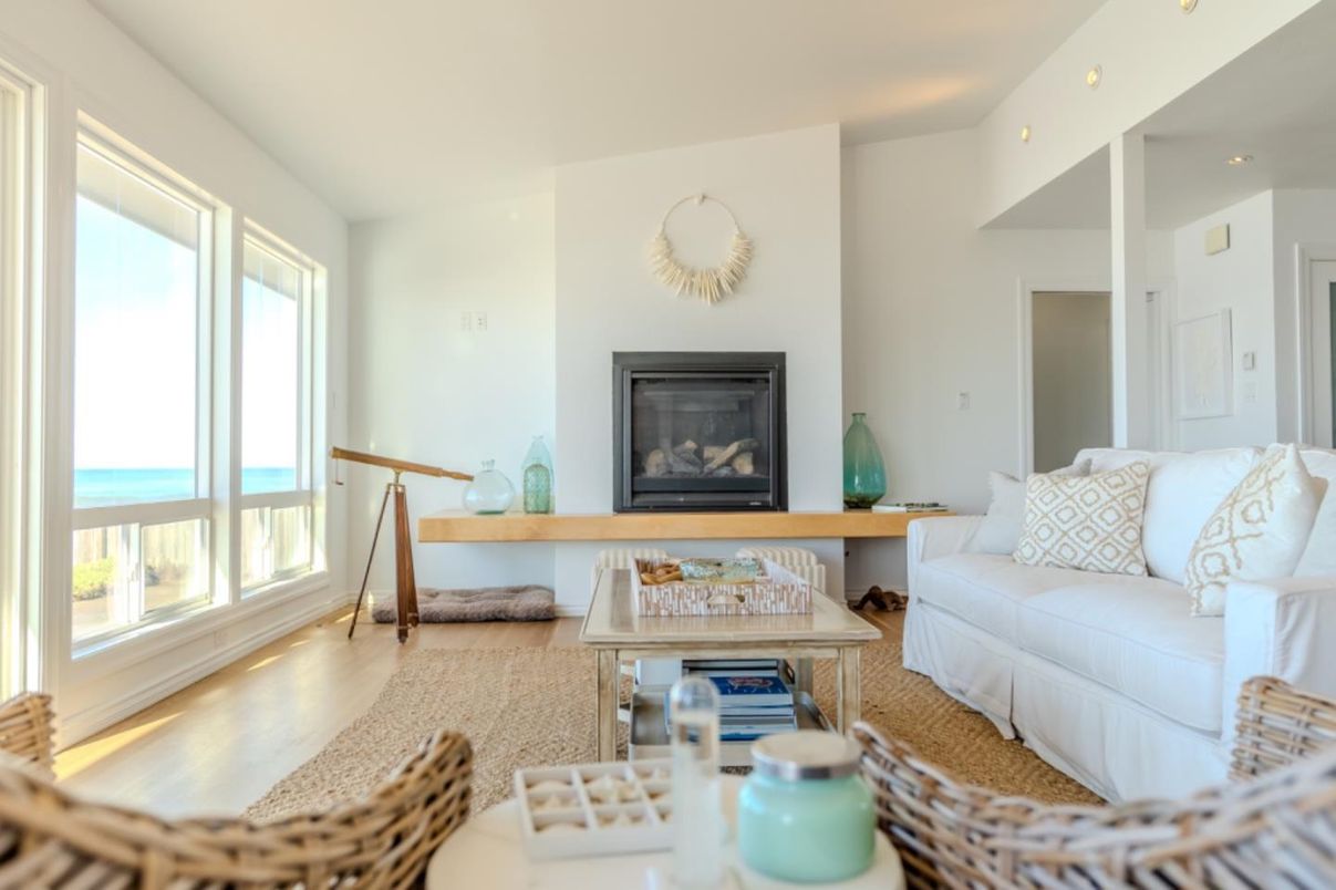 Fireplace, Interior, Living room, Recessed Lighting, Water