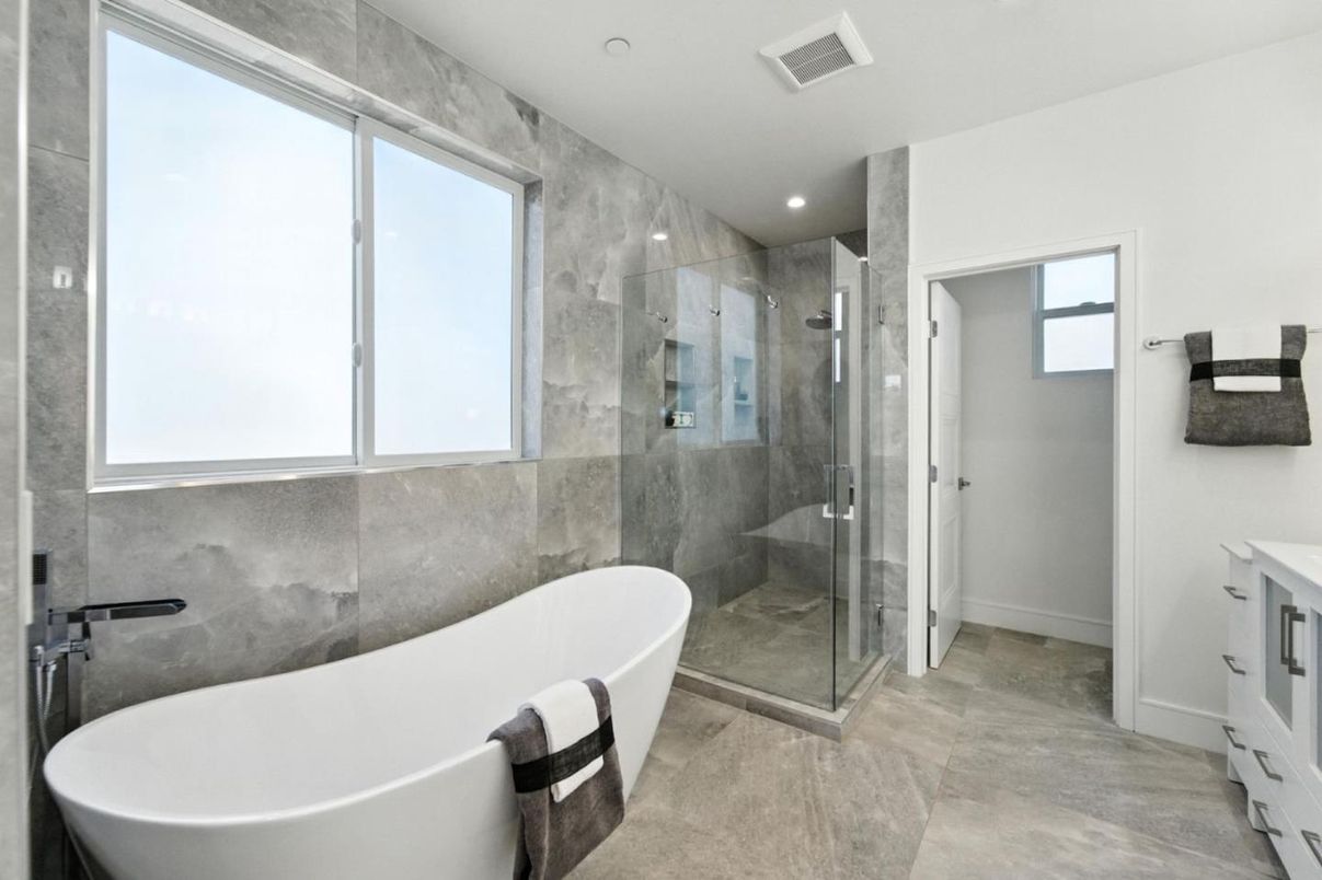 Bathroom, Free Standing Baths, Glass Shower, Interior, Recessed Lighting