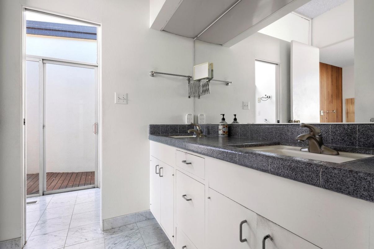 Bathroom, Dual Sink Vanities, Interior, Marble