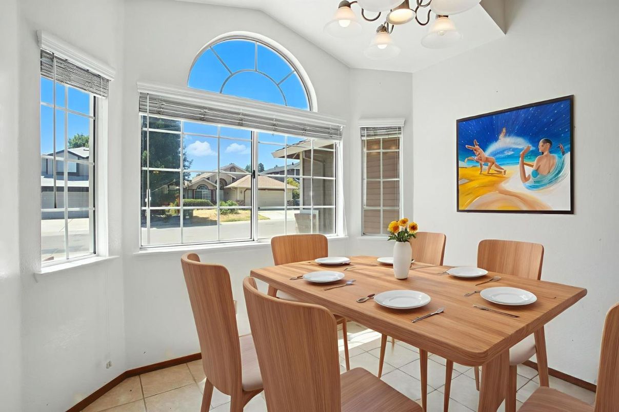 Dining room, Interior