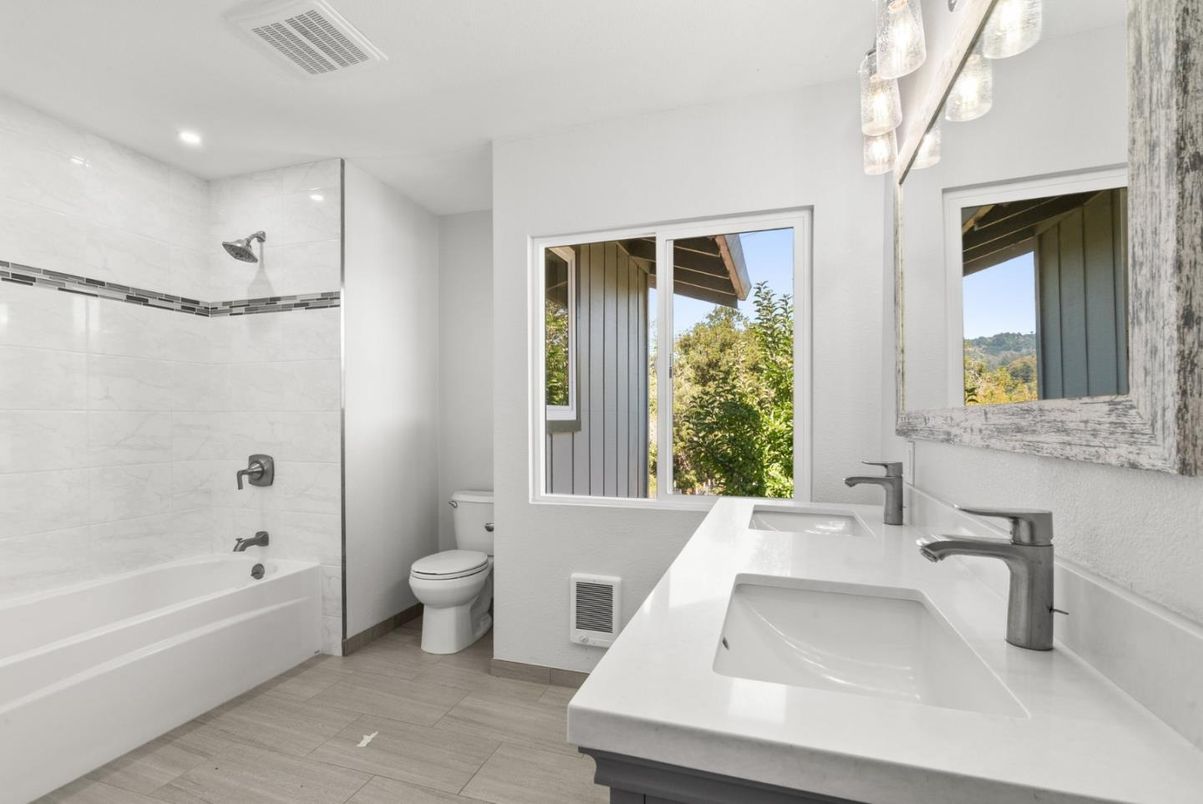 Bathroom, Interior, Recessed Lighting, Wood Texture Flooring