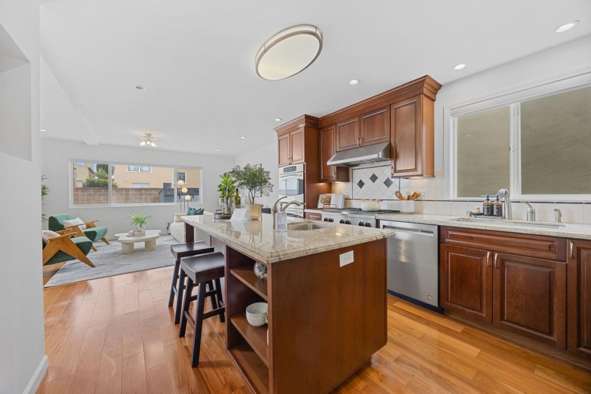 Dining room, Interior, Kitchen, Recessed Lighting, Stainless Steel Appliances, Wood Texture Flooring