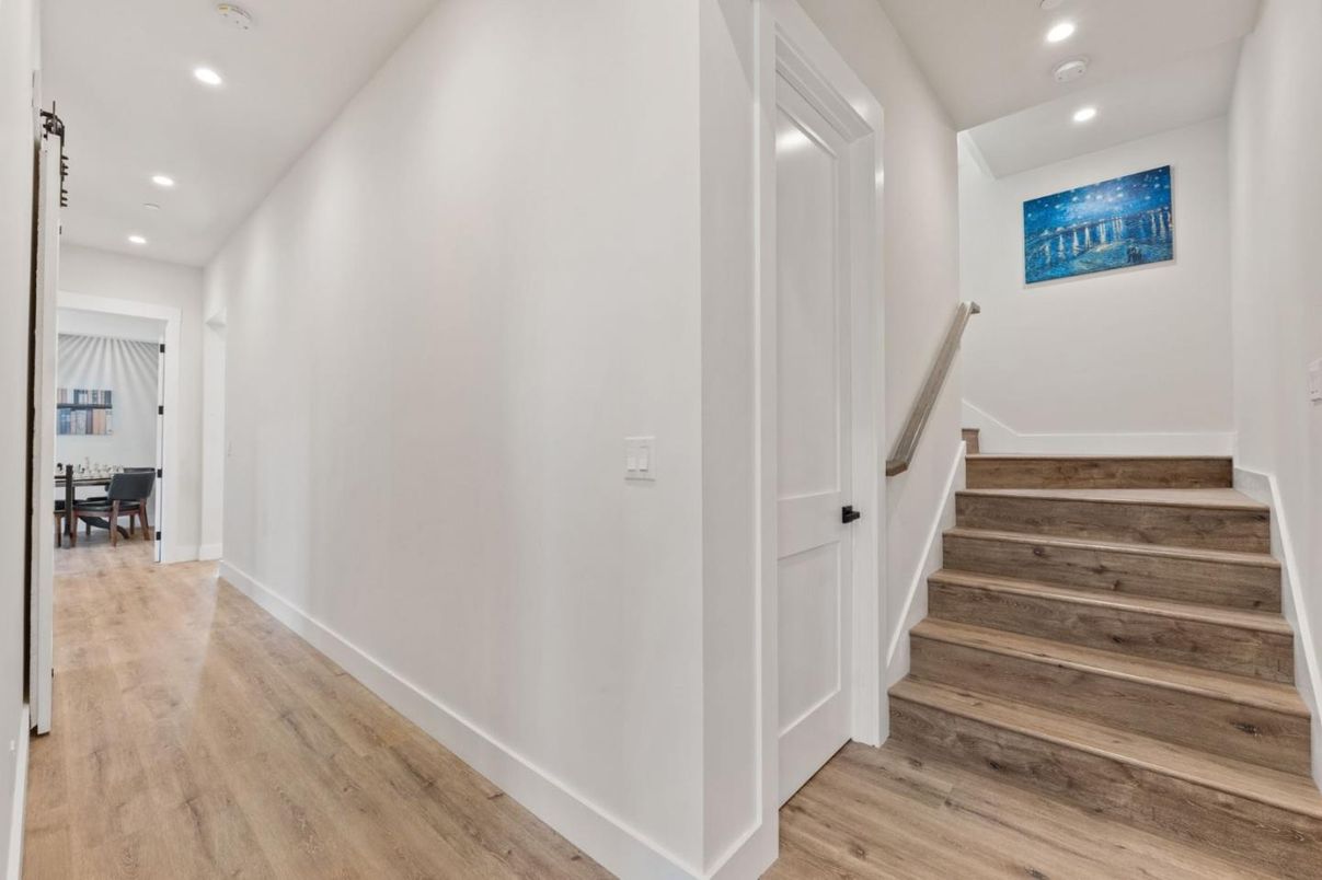 Dining room, Interior, Recessed Lighting, Wood Texture Flooring