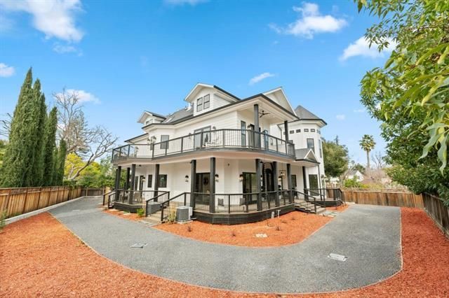 Backyard, Exterior, Facade, Farmhouse