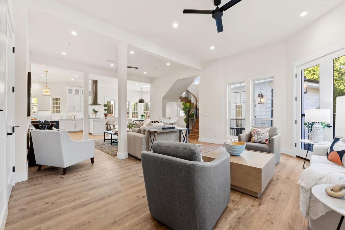 Interior, Kitchen, Living room, Pendant Lights, Recessed Lighting, Wood Texture Flooring