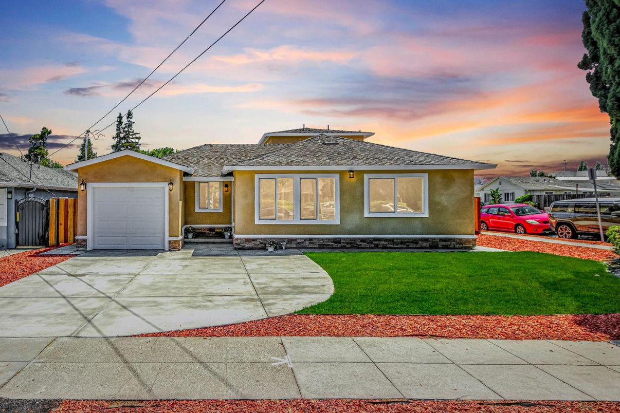 Attached, Backyard, Exterior, Facade, Ranch