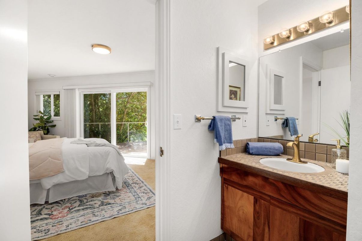 Bathroom, Bedroom, Interior