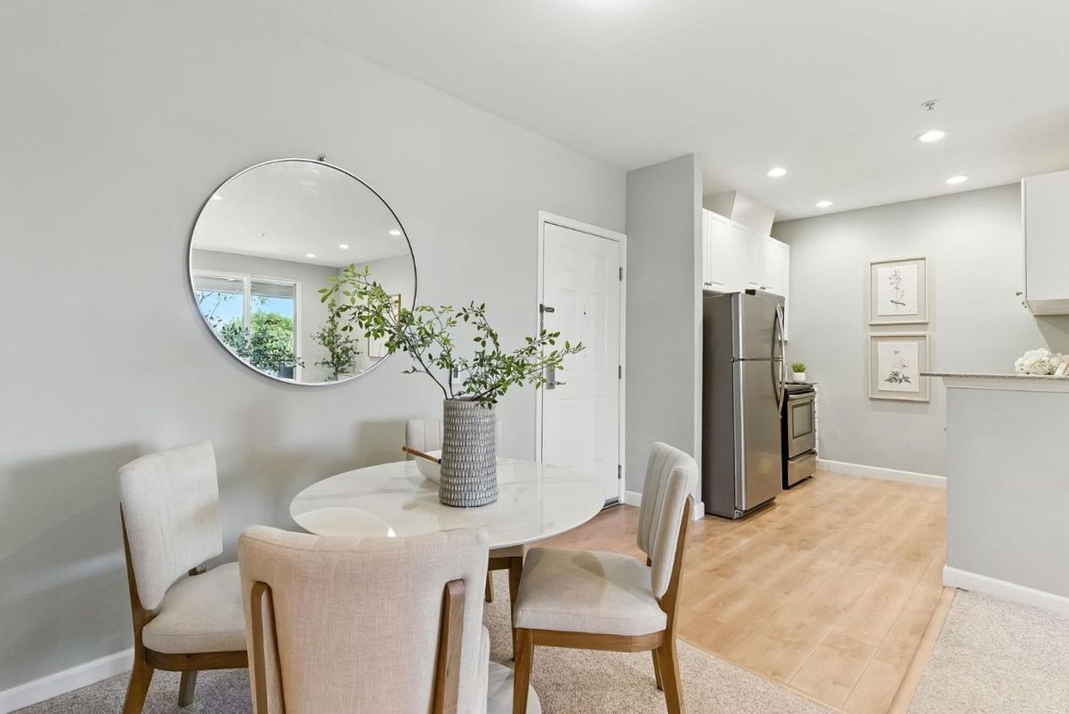 Dining room, Interior, Kitchen, Recessed Lighting, Wood Texture Flooring