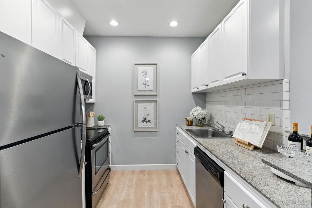 Interior, Kitchen, Recessed Lighting, Wood Texture Flooring