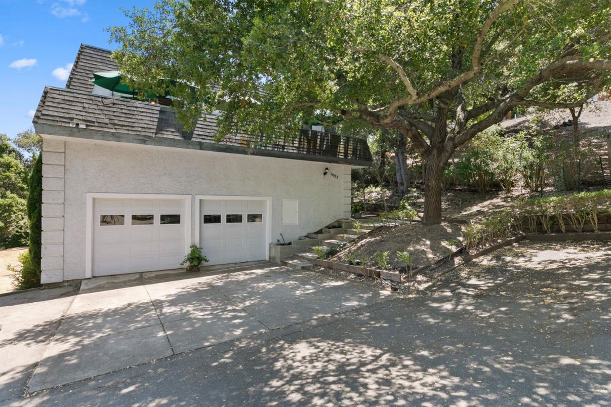 Detached Garage, Exterior