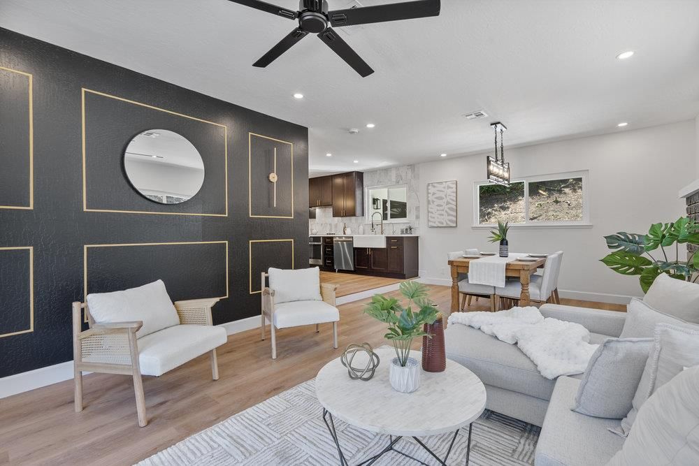 Dining room, Interior, Kitchen, Living room, Pendant Lights, Recessed Lighting, Wood Texture Flooring