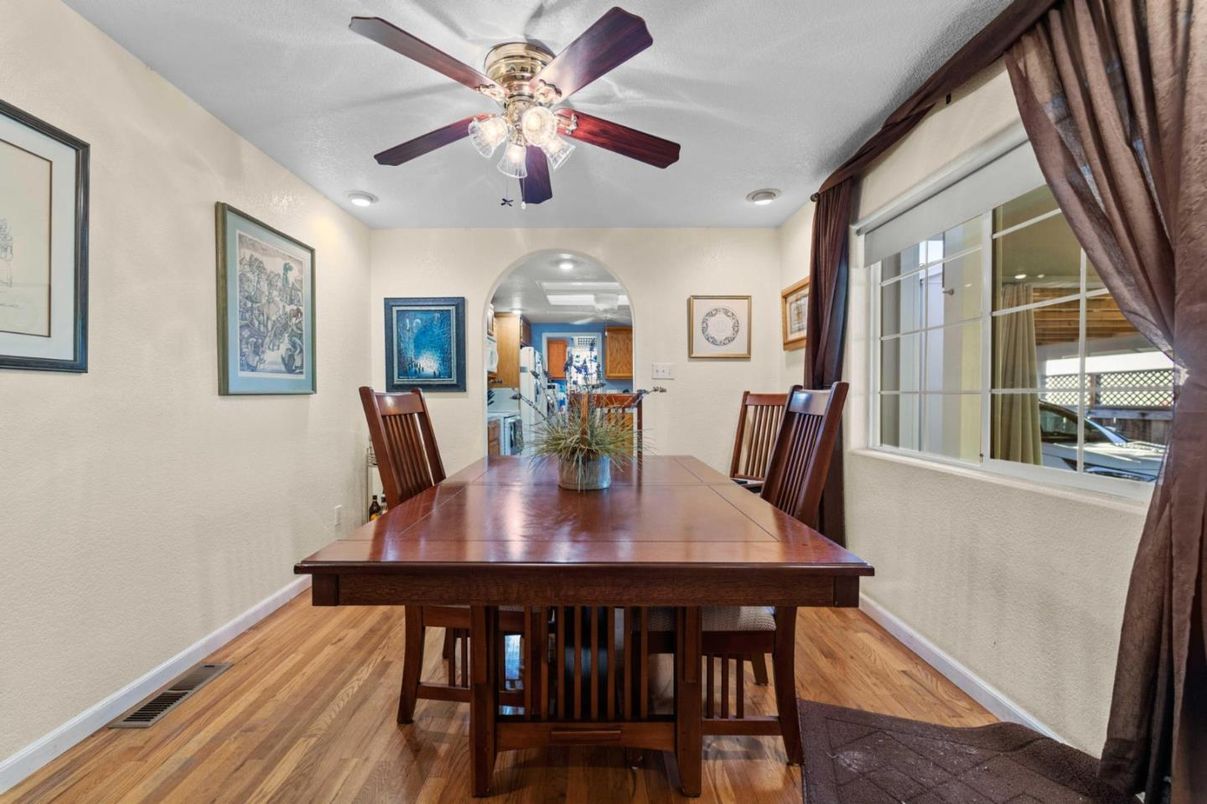 Dining room, Interior, Recessed Lighting, Wood Texture Flooring