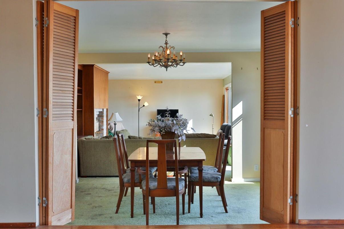 Chandelier, Dining room, Interior