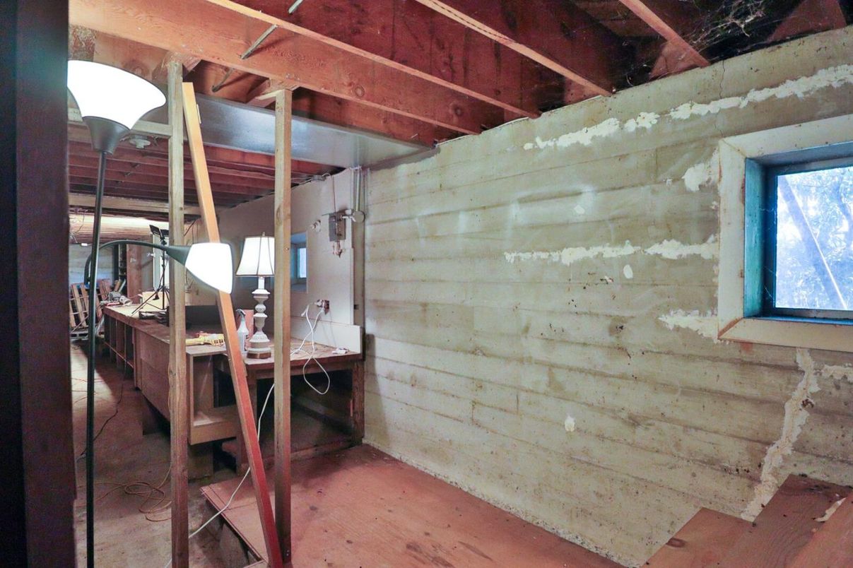 Interior, Wooden Beams
