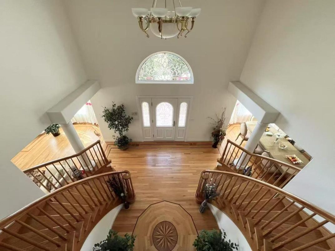 Chandelier, Interior, Wood Texture Flooring