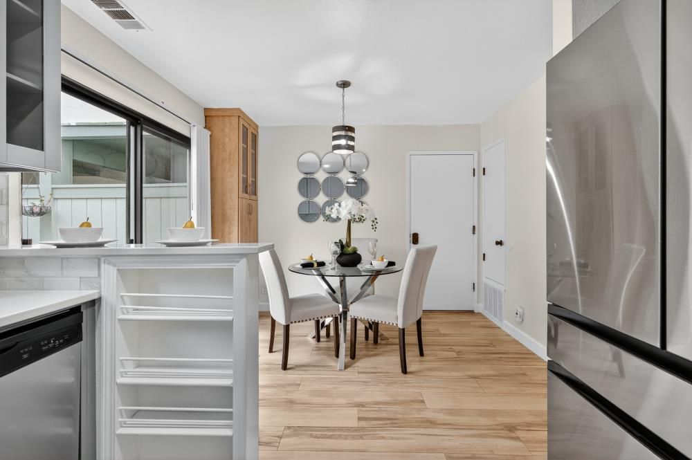 Dining room, Interior, Kitchen, Pendant Lights, Wood Texture Flooring