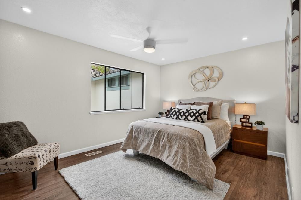Bedroom, Interior, Recessed Lighting, Wood Texture Flooring