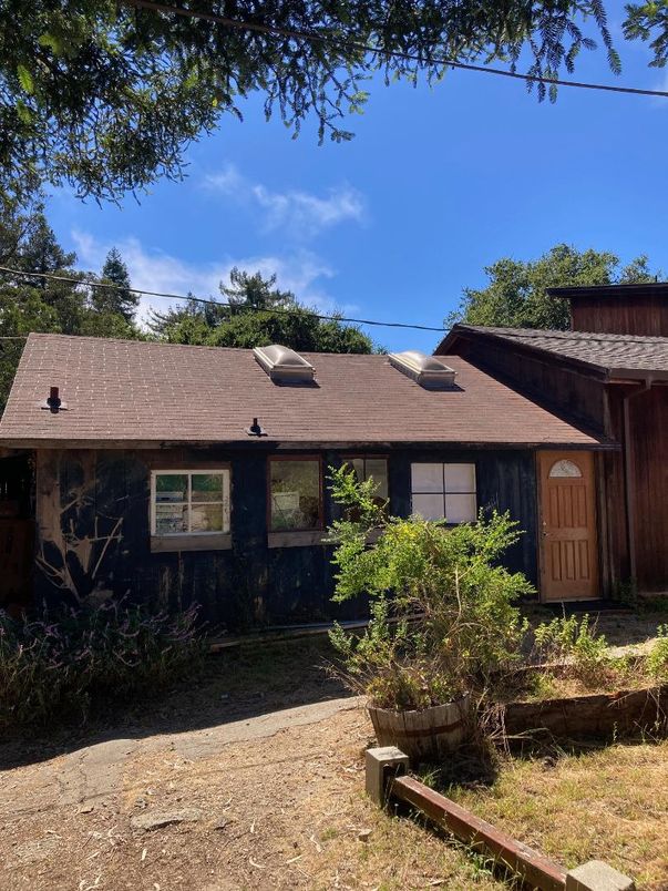 Backyard, Exterior, Facade, Ranch