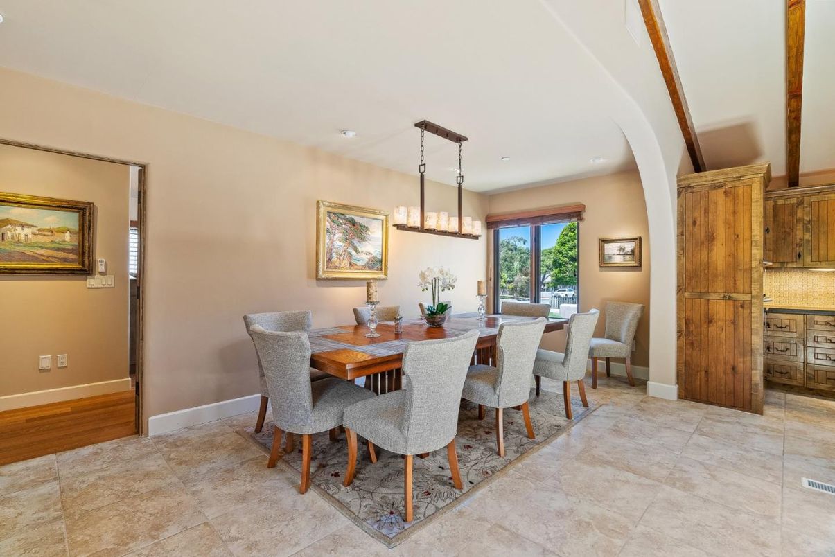 Chandelier, Dining room, Interior, Pendant Lights, Recessed Lighting, Wood Texture Flooring