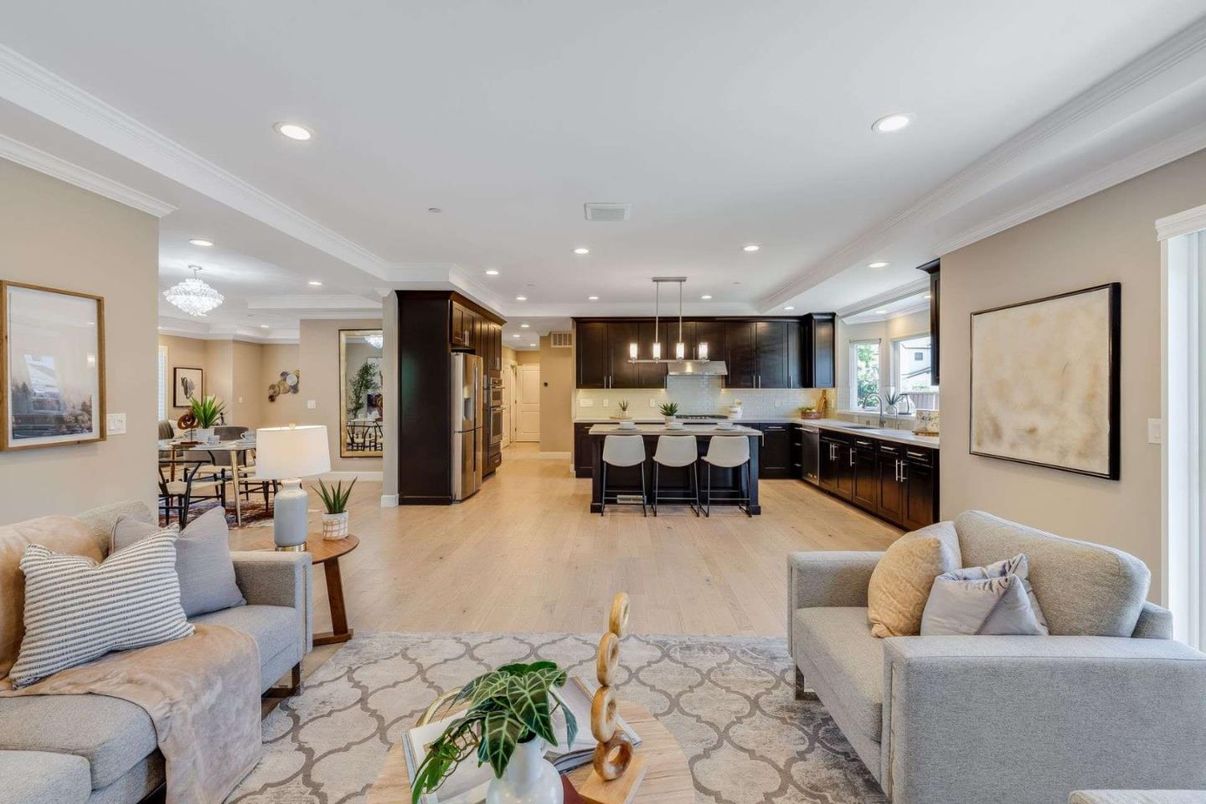 Dining room, Interior, Kitchen, Living room, Pendant Lights, Recessed Lighting, Stainless Steel Appliances, Wood Texture Flooring