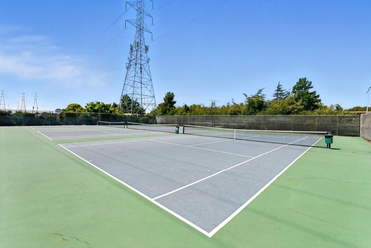 Exterior, Tennis Courts