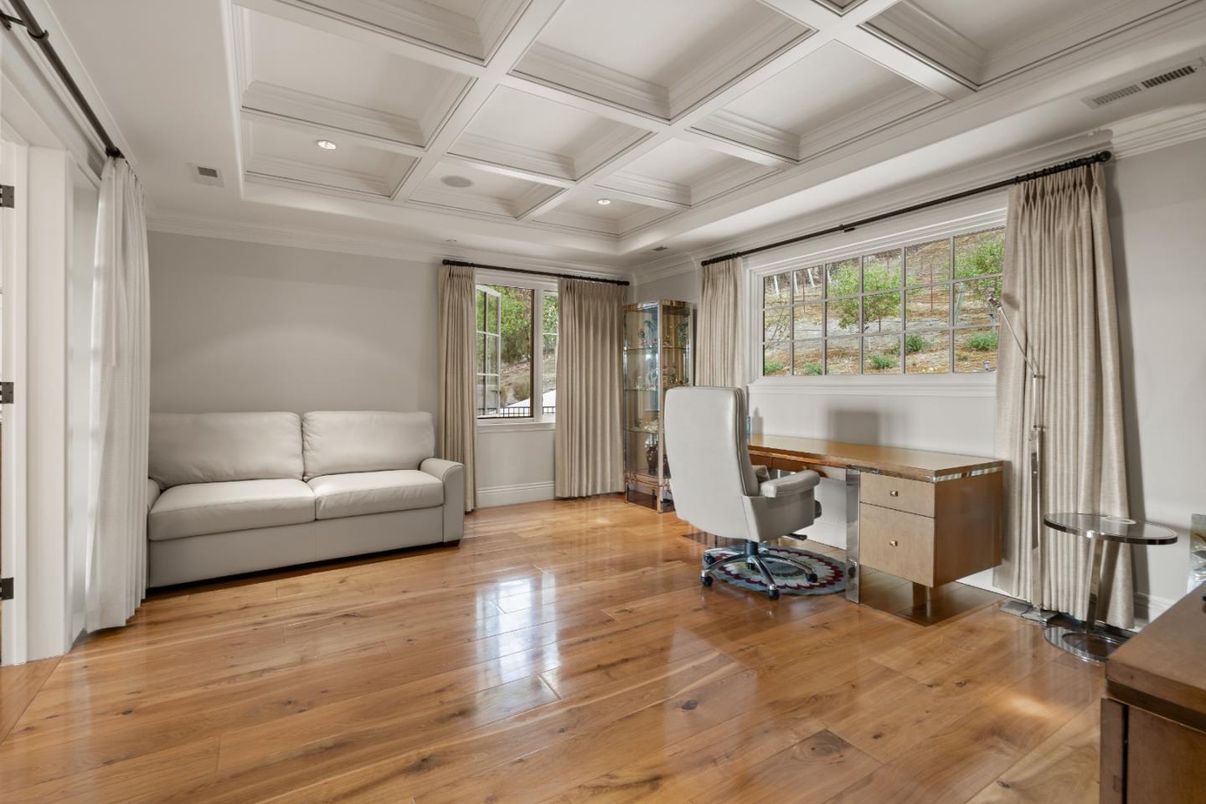 Home Office, Interior, Recessed Lighting, Wood Texture Flooring