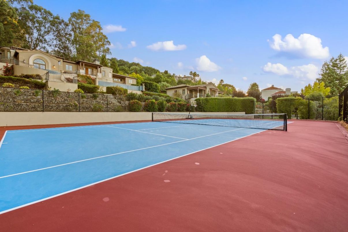 Exterior, Tennis Courts