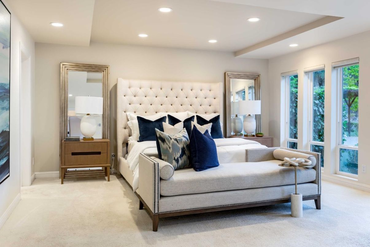 Bedroom, Interior, Recessed Lighting