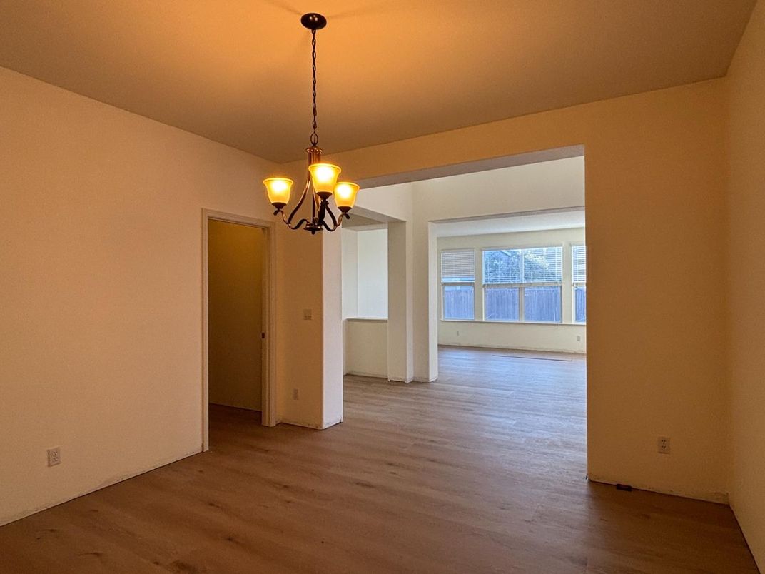 Chandelier, Empty room, Interior, Wood Texture Flooring