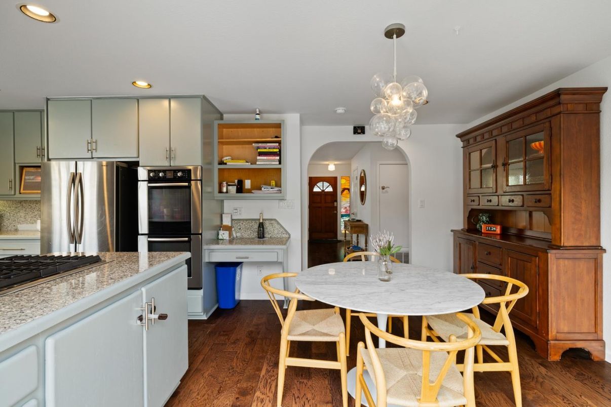 Dining room, Interior, Kitchen, Pendant Lights, Recessed Lighting, Stainless Steel Appliances, Wood Texture Flooring