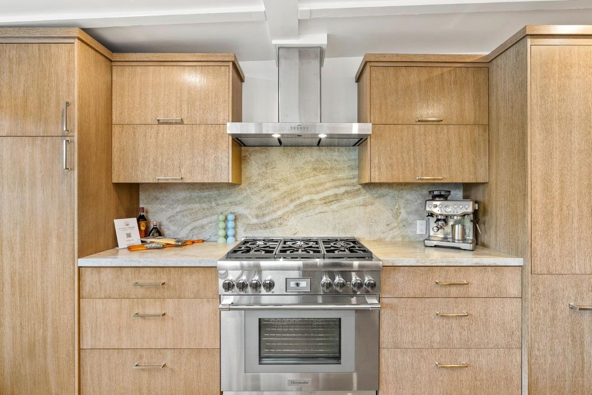 Interior, Kitchen, Stainless Steel Appliances
