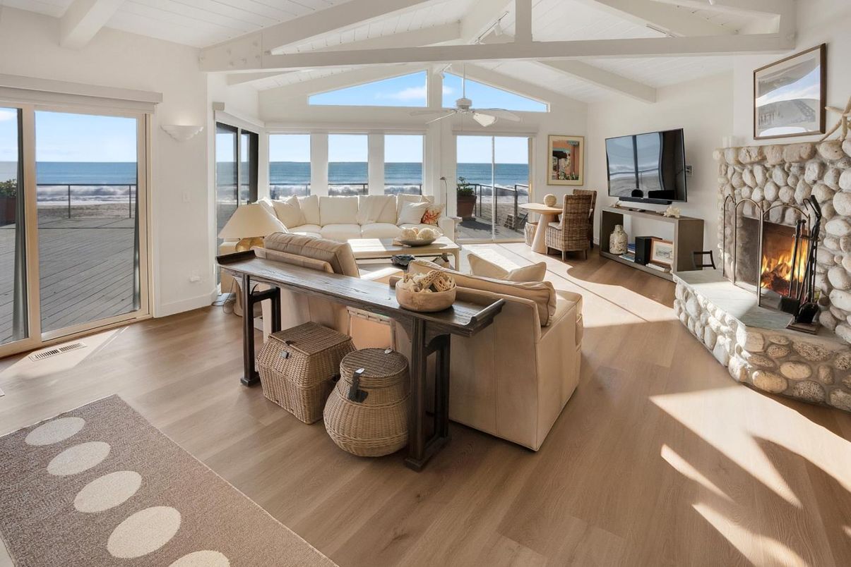 Chandelier, Fireplace, Interior, Kitchen, Pendant Lights, Water, Wood Texture Flooring